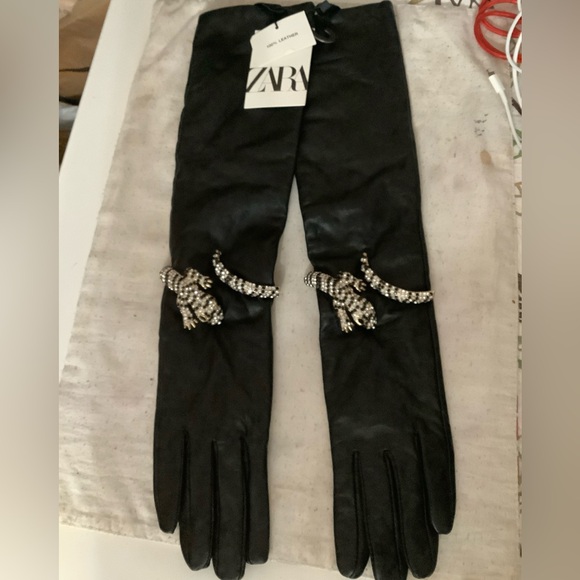 Zara ‘89 Sheep Black Leather Rhinestone Salamander Long Gloves Sz. Medium NWT - Picture 3 of 11